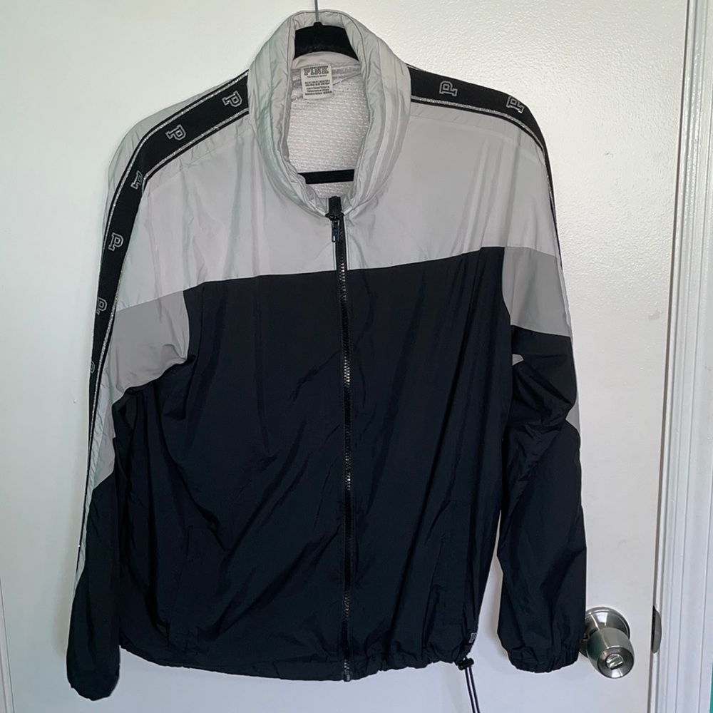 VICTORIA SECRET PINK WINDBREAKER